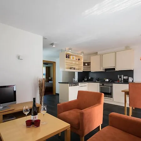 Chasa Miramont Apartment
